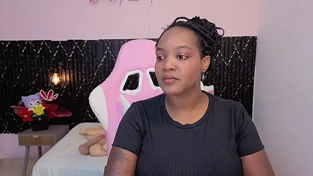 chanel brunette online show from 03-26-26, 07:19