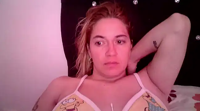 Izury Blondee online show from 12-08-24, 11:57