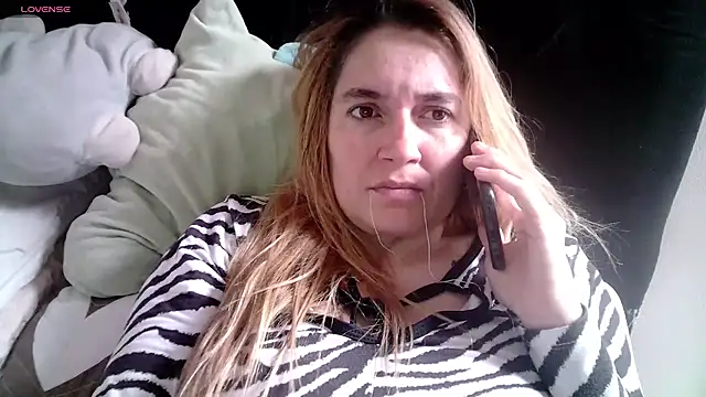 Izury Blondee online show from 02-28-25, 05:04