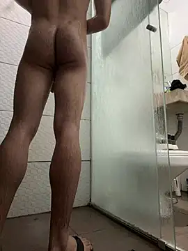 Snapshot of Deuscatorze chatting on 01-14-25, 02:08 Deuscatorze online show from 01-14-25, 02:08