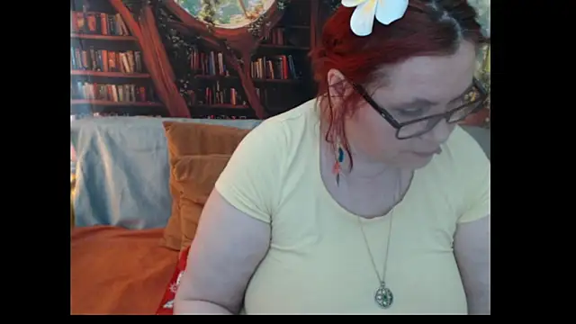 PlayfullMature online show from 06-17-26, 01:45