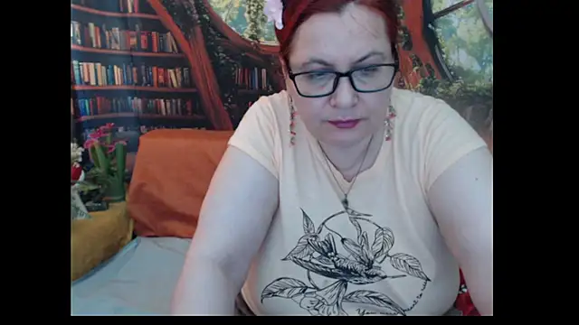 Snapshot of PlayfullMature chatting on 06-27-26, 09:03 PlayfullMature online show from 06-27-26, 09:03