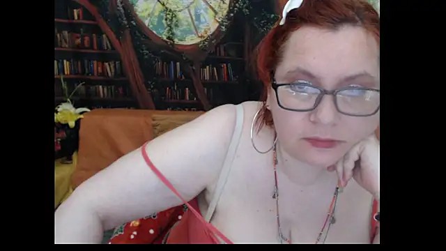 Snapshot of PlayfullMature chatting on 07-09-26, 07:18 PlayfullMature online show from 07-09-26, 07:18