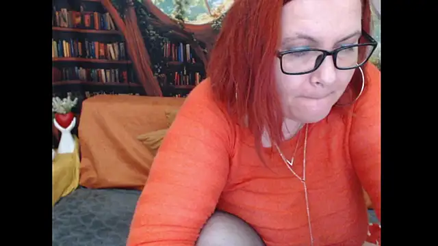 Snapshot of PlayfullMature chatting on 07-16-26, 11:00 PlayfullMature online show from 07-16-26, 11:00