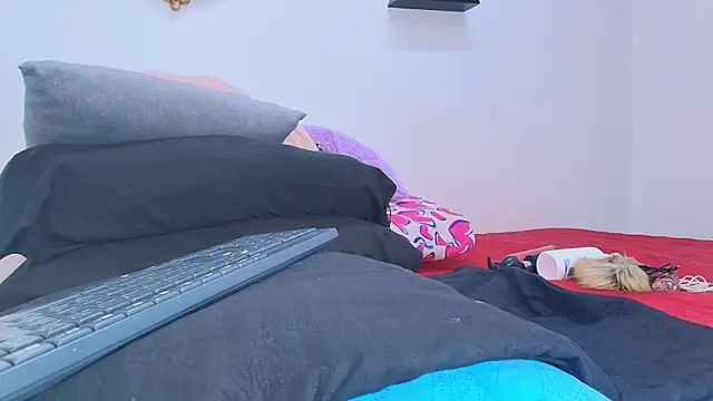 s sweett online show from 12-31-24, 12:04