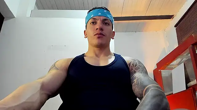 aquiles 51 online show from 11-12-25, 08:52