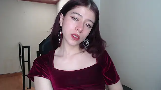 SuzzyyM online show from 01-27-25, 02:24