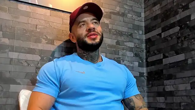 Snapshot of BruceDallas chatting on 01-07-26, 01:52 BruceDallas online show from 01-07-26, 01:52