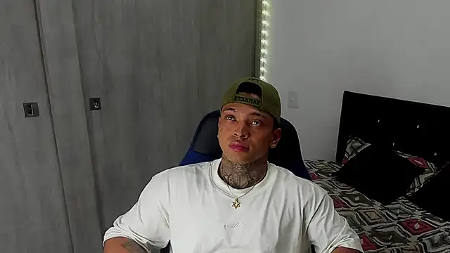 Stiven collins online show from 02-18-25, 06:26