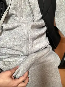 114514hlove online show from 02-02-25, 01:23