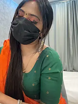 Snapshot of Monalisadon018 chatting on 12-15-24, 07:31 Monalisadon018 online show from 12-15-24, 07:31