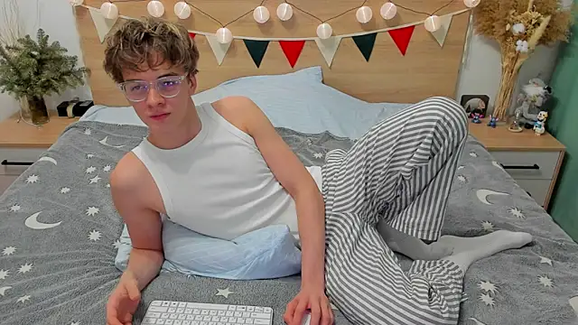 Fandi 777 online show from 01-21-25, 02:48