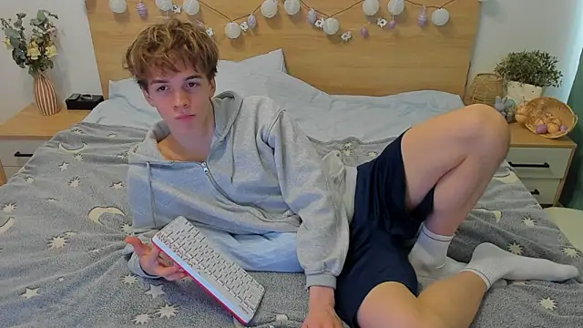 Fandi 777 online show from 03-20-25, 10:10