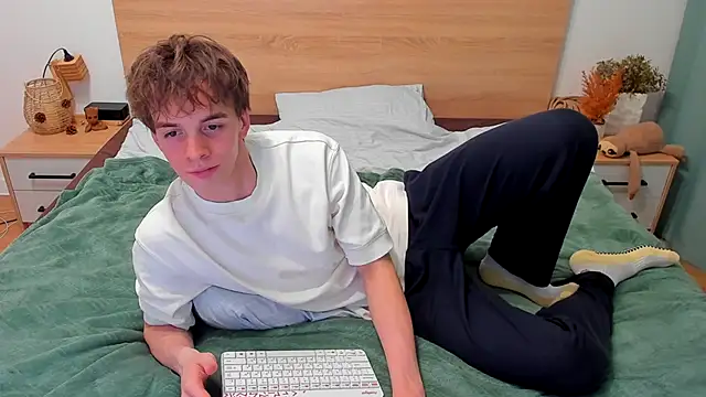 Fandi 777 online show from 11-25-25, 02:28