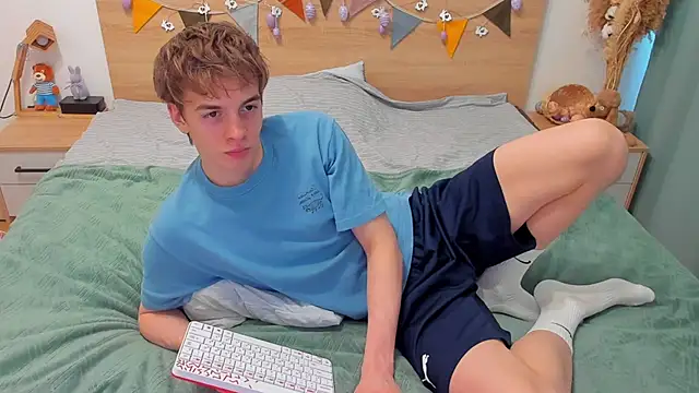 Snapshot of Fandi_777 chatting on 03-02-26, 11:17 Fandi 777 online show from 03-02-26, 11:17