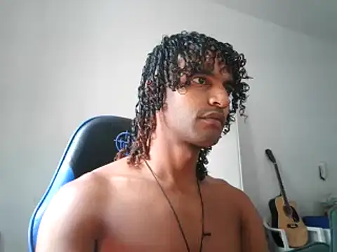 Snapshot of gerson173Hugo chatting on 01-24-25, 01:36 gerson173Hugo online show from 01-24-25, 01:36