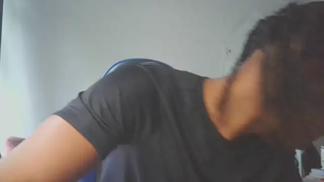 Snapshot of gerson173Hugo chatting on 02-14-25, 04:20 gerson173Hugo online show from 02-14-25, 04:20