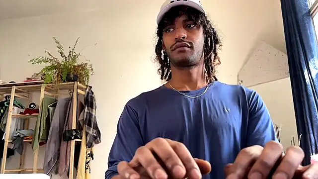 Snapshot of gerson173Hugo chatting on 09-18-25, 12:51 gerson173Hugo online show from 09-18-25, 12:51