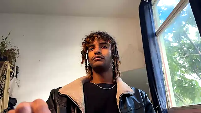 Snapshot of gerson173Hugo chatting on 09-26-25, 09:46 gerson173Hugo online show from 09-26-25, 09:46