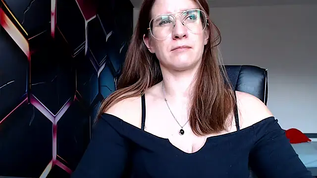 KayaRose online show from 12-19-24, 10:13