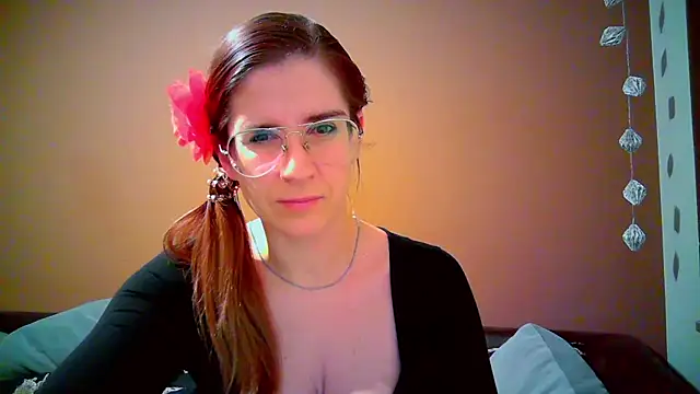 KayaRose online show from 10-31-25, 09:16