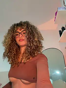 Lianh Benett online show from 04-29-26, 04:05
