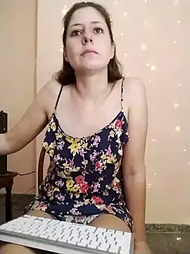 Snapshot of lucecitafantasy2 chatting on 03-04-25, 01:49 lucecitafantasy2 online show from 03-04-25, 01:49