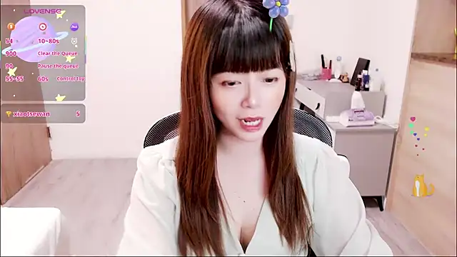 a0513 online show from 10-09-25, 03:43