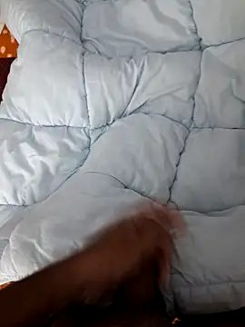 bobyyboyy1 online show from 12-31-24, 11:42