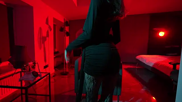 Snapshot of FirstOfFallen chatting on 01-08-25, 02:03 FirstOfFallen online show from 01-08-25, 02:03