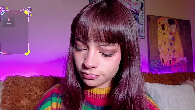 Snapshot of maryberry__ chatting on 10-01-25, 04:07 maryberry online show from 10-01-25, 04:07