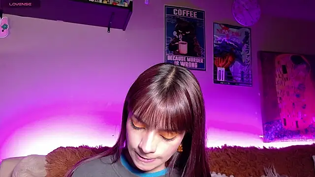 Snapshot of maryberry__ chatting on 10-23-25, 04:45 maryberry online show from 10-23-25, 04:45