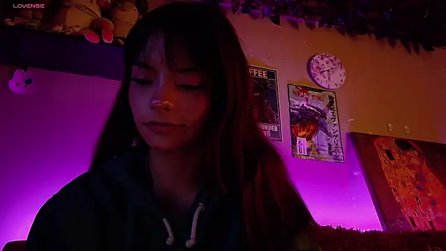 Snapshot of maryberry__ chatting on 11-03-25, 05:20 maryberry online show from 11-03-25, 05:20