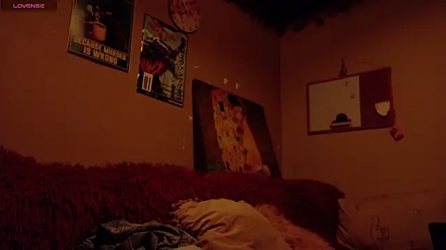 Snapshot of maryberry__ chatting on 11-09-25, 04:55 maryberry online show from 11-09-25, 04:55