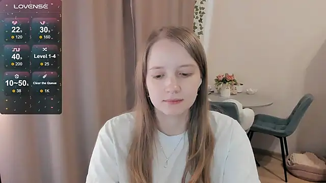 Snapshot of Alyaley chatting on 06-15-26, 10:17 Alyaley online show from 06-15-26, 10:17