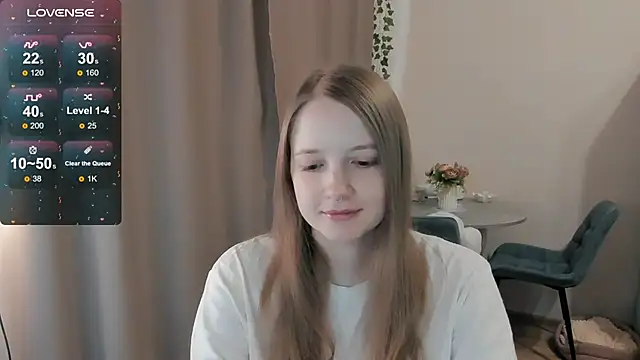 Snapshot of Alyaley chatting on 06-18-26, 10:19 Alyaley online show from 06-18-26, 10:19