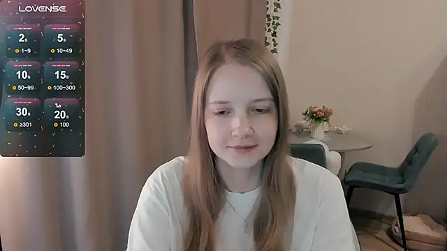 Snapshot of Alyaley chatting on 06-19-26, 11:36 Alyaley online show from 06-19-26, 11:36