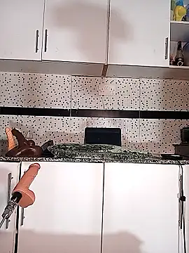 Bella045 online show from 10-18-25, 01:19