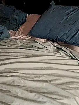 Snapshot of momentum2023 chatting on 09-26-25, 11:14 momentum2023 online show from 09-26-25, 11:14