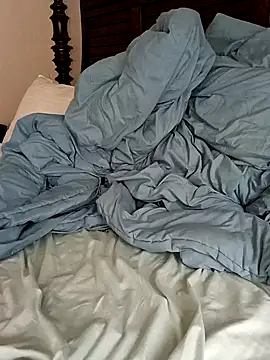 Snapshot of momentum2023 chatting on 09-30-25, 02:22 momentum2023 online show from 09-30-25, 02:22