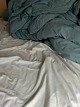 Snapshot of momentum2023 chatting on 10-07-25, 02:47 momentum2023 online show from 10-07-25, 02:47