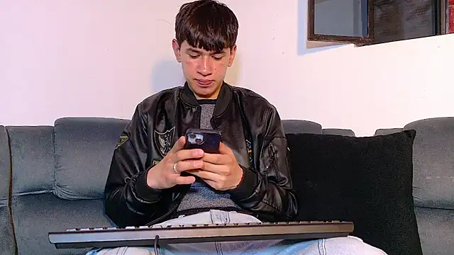 Mr daren  online show from 10-14-25, 04:52