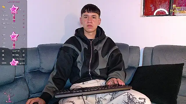 Mr daren  online show from 10-20-25, 06:08