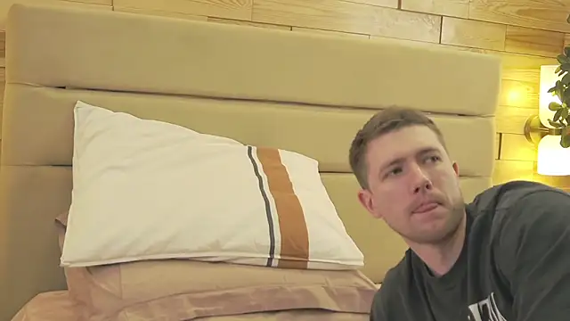 EthanPinkman online show from 02-02-26, 04:33