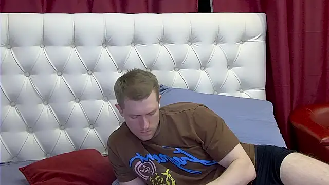EthanPinkman online show from 05-12-26, 05:37