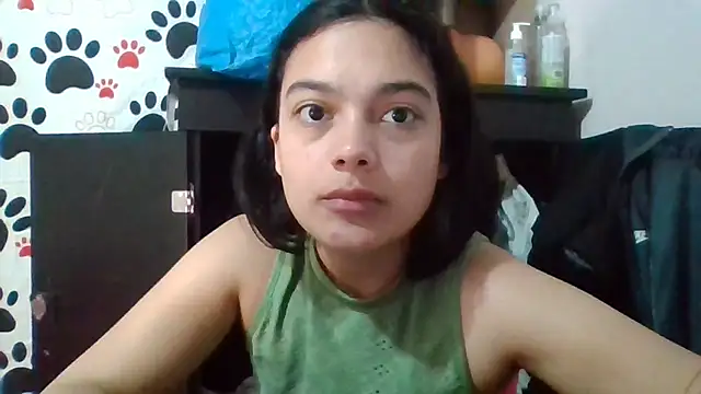 Snapshot of littlemelii chatting on 10-12-25, 11:59 littlemelii online show from 10-12-25, 11:59