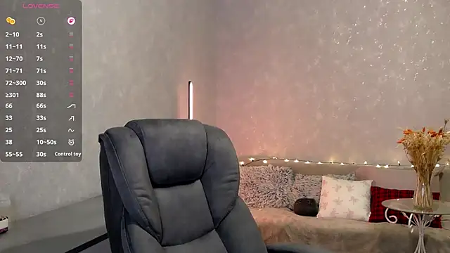 Snapshot of Naughty__Megan chatting on 02-28-26, 04:02 Naughty Megan online show from 02-28-26, 04:02