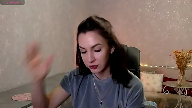 Snapshot of Naughty__Megan chatting on 03-13-26, 04:52 Naughty Megan online show from 03-13-26, 04:52