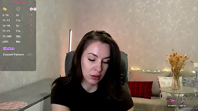 Snapshot of Naughty__Megan chatting on 04-04-26, 04:15 Naughty Megan online show from 04-04-26, 04:15