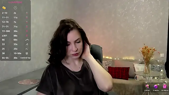 Snapshot of Naughty__Megan chatting on 04-13-26, 04:07 Naughty Megan online show from 04-13-26, 04:07